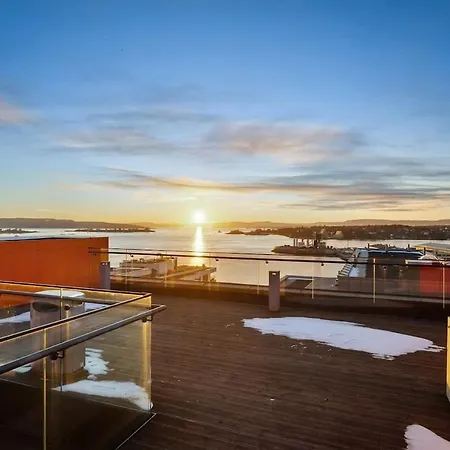 Stylish & Modern 3-room On The 9th Floor In Tjuvholmen
