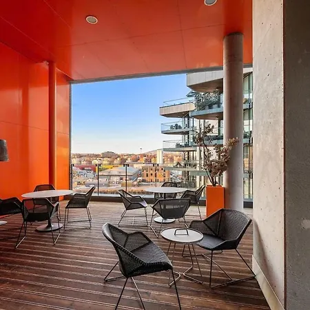 Stylish & Modern 3-room On The 9th Floor In Tjuvholmen